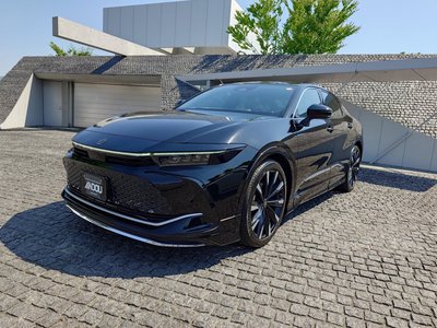 2022 Toyota CROWN CROSSOVER — фото 1