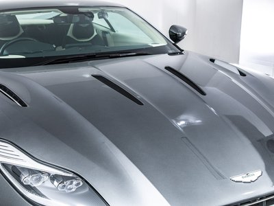 2017 Aston Martin DB11 缩略图 27