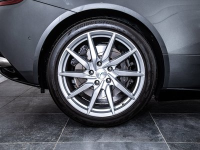 2017 Aston Martin DB11 缩略图 45