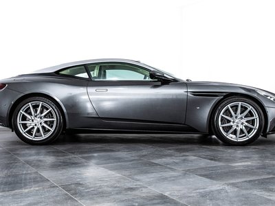 2017 Aston Martin DB11 缩略图 20