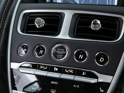 2017 Aston Martin DB11 缩略图 61