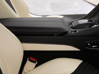 2017 Aston Martin DB11 缩略图 67