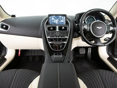 2017 Aston Martin DB11 照片 3