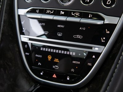 2017 Aston Martin DB11 缩略图 62