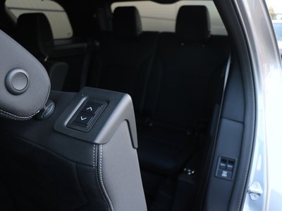 2025 LAND Rover DISCOVERY — фото 14