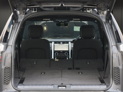 2025 LAND Rover DISCOVERY thumbnail 40