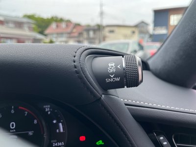 2021 Lexus LS thumbnail 20