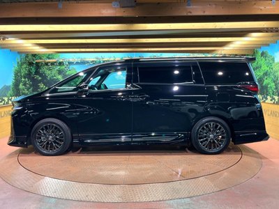 صورة 62 لـ 2023 Toyota VELLFIRE