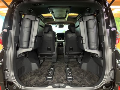 صورة 13 لـ 2023 Toyota VELLFIRE