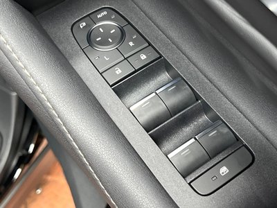 صورة 35 لـ 2023 Toyota VELLFIRE