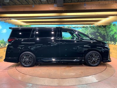 صورة 65 لـ 2023 Toyota VELLFIRE