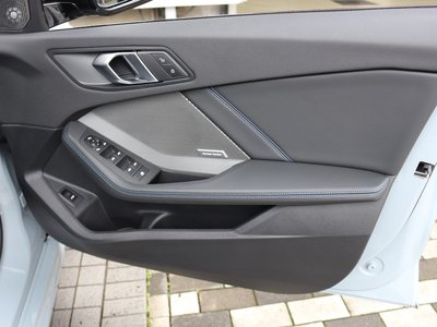 2026 BMW 1 SERIES thumbnail 33