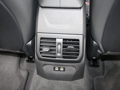 2026 BMW 1 SERIES thumbnail 31