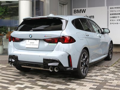 2026 BMW 1 SERIES photo 12