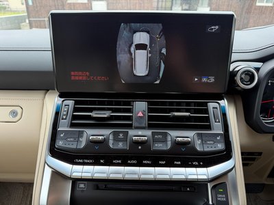 صورة 41 لـ 2023 Toyota LAND CRUISER 300