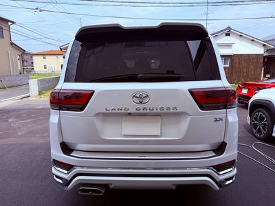 صورة 9 لـ 2023 Toyota LAND CRUISER 300