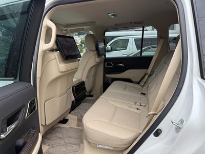 صورة 27 لـ 2023 Toyota LAND CRUISER 300
