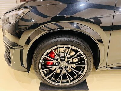 2025 Lexus LBX photo 12