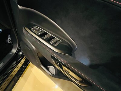 2025 Lexus LBX thumbnail 21