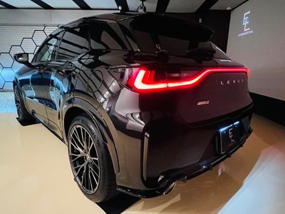 2025 Lexus LBX thumbnail 61
