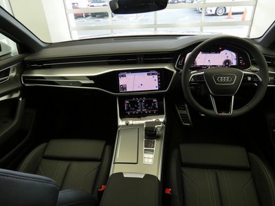 2025 AUDI A6 photo 5