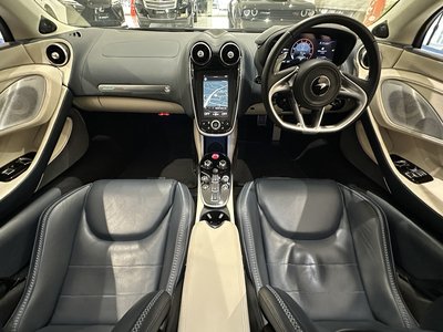 2022 Mclaren GT thumbnail 28
