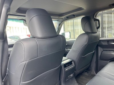 صورة 56 لـ 2025 Toyota LAND CRUISER 250