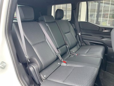 صورة 14 لـ 2025 Toyota LAND CRUISER 250