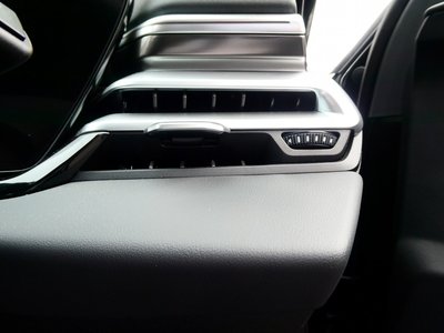 صورة 33 لـ 2025 AUDI A5 AVANT
