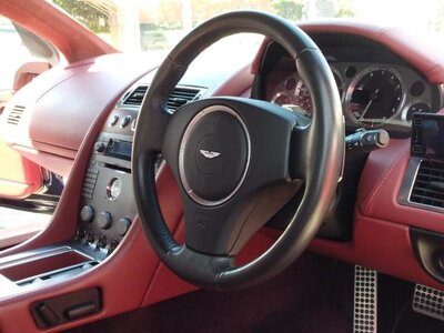 2005 Aston Martin DB9 照片 28