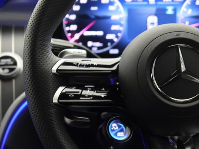 صورة 13 لـ 2025 Mercedes-BENZ GLC AMG