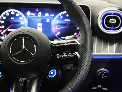 صورة 14 لـ 2025 Mercedes-BENZ GLC AMG
