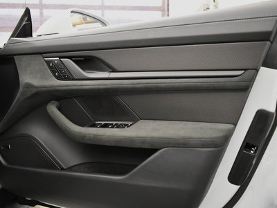 2025 Porsche TAYCAN — миниатюра 31