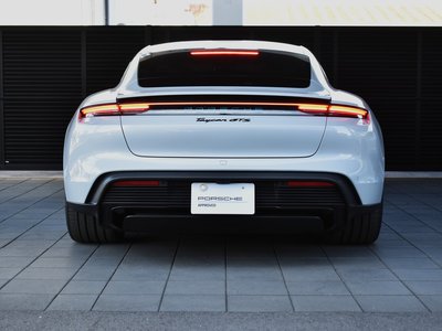 2025 Porsche TAYCAN — миниатюра 10