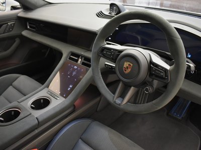 2025 Porsche TAYCAN — миниатюра 2