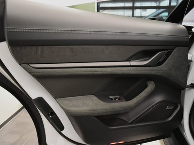 2025 Porsche TAYCAN — миниатюра 52