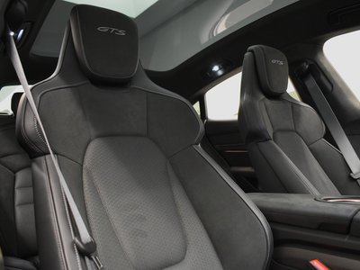 2025 Porsche TAYCAN — миниатюра 30
