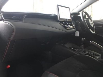 صورة 15 لـ 2023 Toyota GR COROLLA
