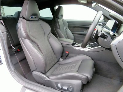 2021 BMW M4 COUPE photo 6