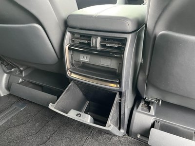 صورة 44 لـ 2024 Toyota ALPHARD