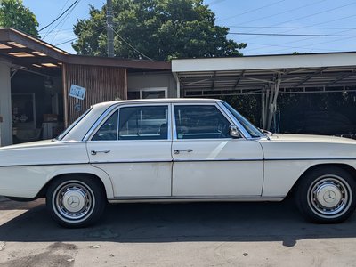 1975 Mercedes-BENZ MEDIUM-CLASS photo 7
