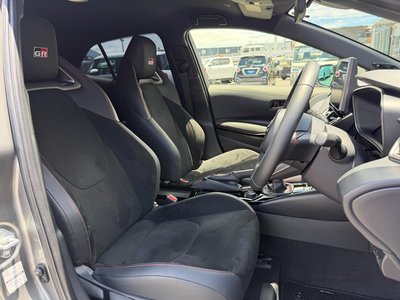 صورة 16 لـ 2023 Toyota GR COROLLA