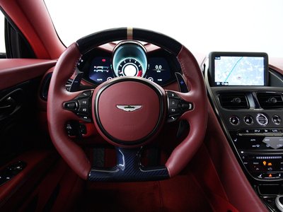 صورة 11 لـ 2024 Aston Martin DBS SUPERLEGGERA