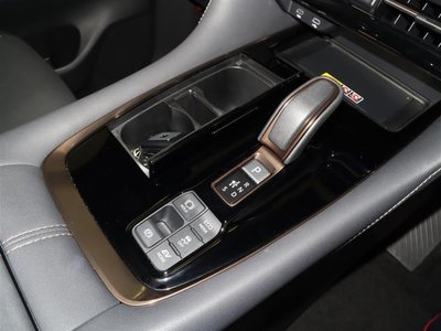 2025 Toyota ALPHARD 照片 30
