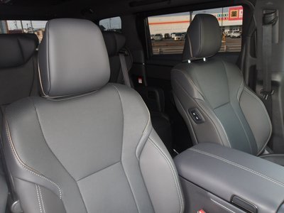 2026 Toyota ALPHARD 照片 9