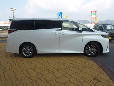 2026 Toyota ALPHARD 照片 4