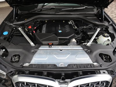 2022 BMW X4 photo 16