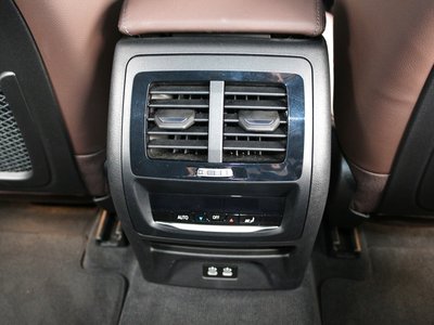 2022 BMW X4 thumbnail 32