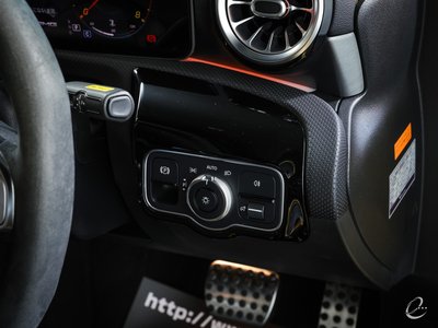 صورة 57 لـ 2019 Mercedes-BENZ A-CLASS AMG