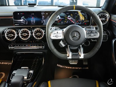 صورة 18 لـ 2019 Mercedes-BENZ A-CLASS AMG